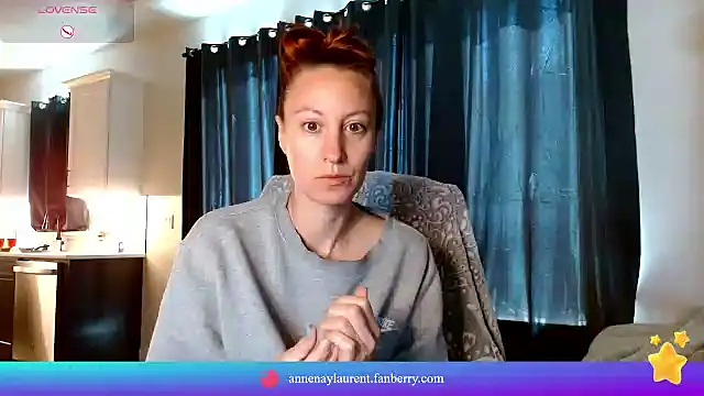 Snapshot of AnneNay chatting on 06-24-26, 05:01 AnneNay online show from 06-24-26, 05:01