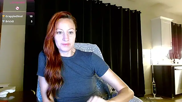 Snapshot of AnneNay chatting on 06-27-26, 05:23 AnneNay online show from 06-27-26, 05:23
