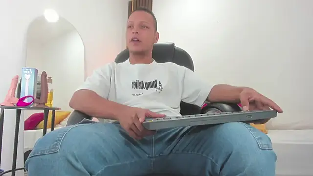 Ricky Owens1 online show from 09-17-25, 01:13