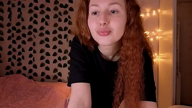 Snapshot of lina_red_xxx chatting on 09-14-25, 10:31 lina red xxx online show from 09-14-25, 10:31