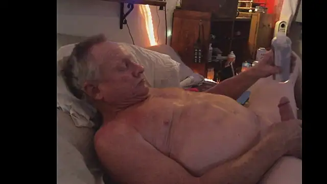 Pussyeat2please online show from 11-02-25, 06:27