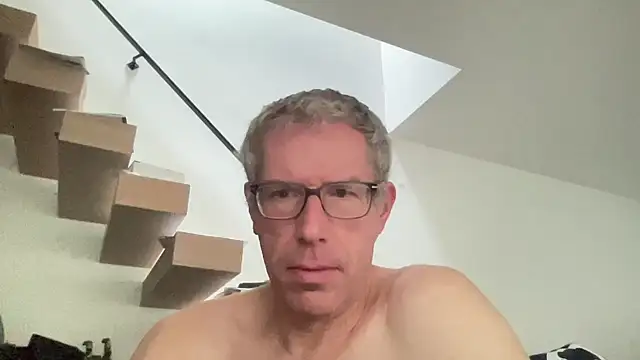 choupipat1 online show from 09-10-25, 06:02