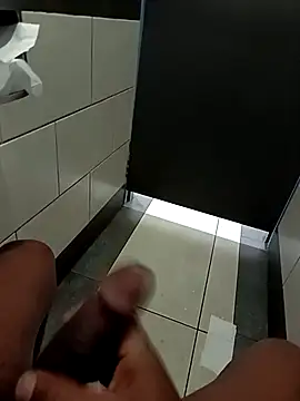 Snapshot of Chrisdee2 chatting on 02-01-26, 12:37 Chrisdee2 online show from 02-01-26, 12:37