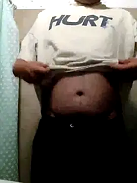 Snapshot of CurableMow chatting on 04-10-26, 11:59 CurableMow online show from 04-10-26, 11:59