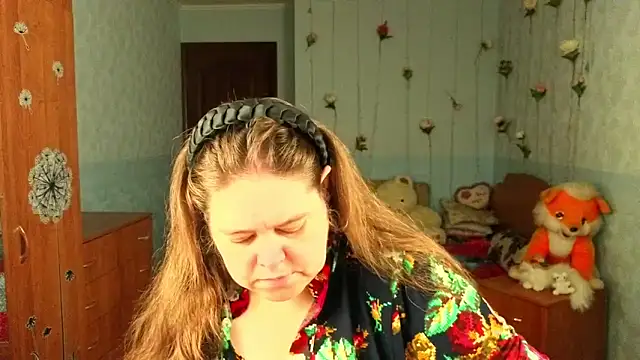 Audrey Aura online show from 11-10-25, 05:06