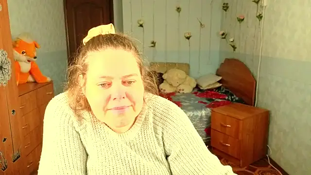 Audrey Aura online show from 11-19-25, 04:56