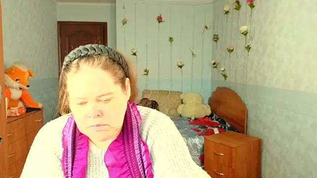 Audrey Aura online show from 11-22-25, 05:39