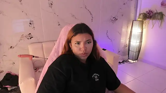 scarlett enjoy1 online show from 11-18-25, 02:43