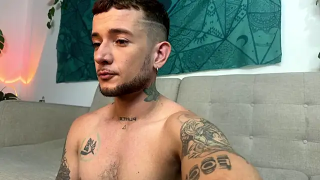 Snapshot of Neythancooper chatting on 11-14-25, 10:07 Neythancooper online show from 11-14-25, 10:07