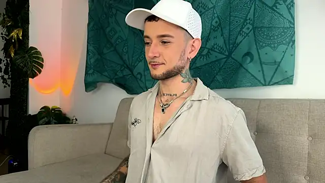 Snapshot of Neythancooper chatting on 11-15-25, 05:09 Neythancooper online show from 11-15-25, 05:09