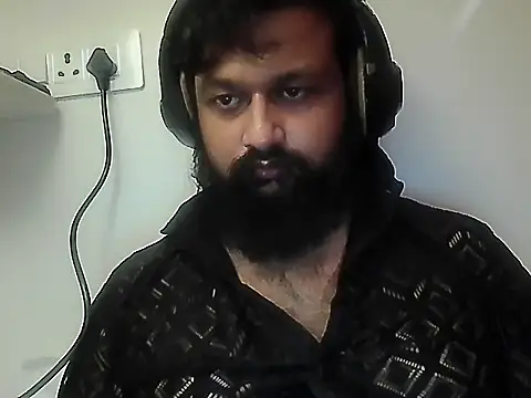 Snapshot of Dollseye chatting on 09-14-25, 04:06 Dollseye online show from 09-14-25, 04:06