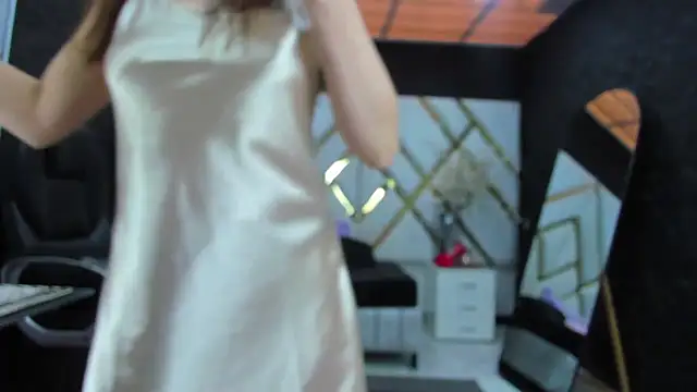 paula miler1 online show from 04-10-26, 03:39