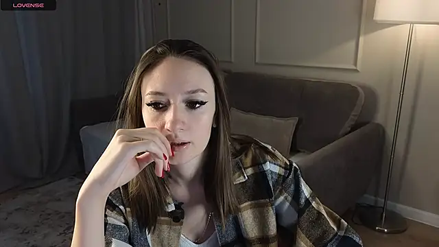 cutienaughtygirl online show from 11-19-25, 08:25