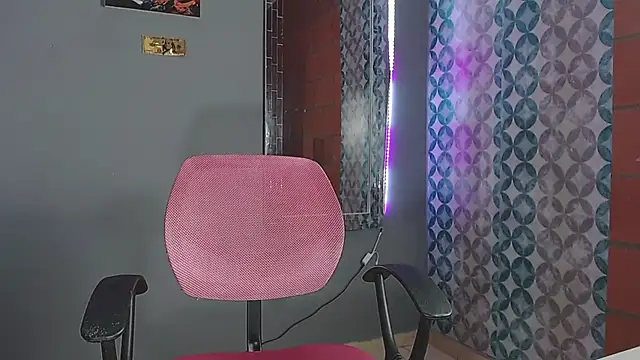 briamhoconor xh online show from 04-15-26, 02:40