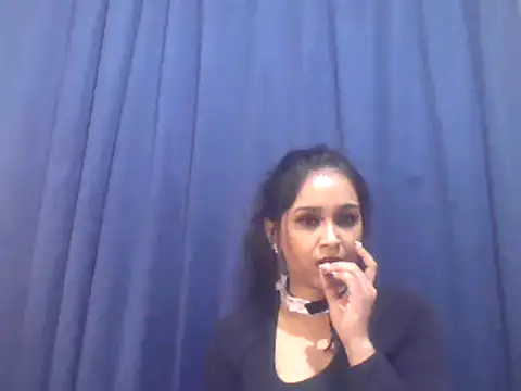 cute indianxo online show from 10-17-25, 05:15