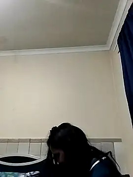 Snapshot of cute_indianxo chatting on 05-01-26, 09:30 cute indianxo online show from 05-01-26, 09:30