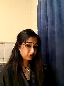 Snapshot of cute_indianxo chatting on 05-03-26, 08:04 cute indianxo online show from 05-03-26, 08:04