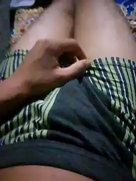 Snapshot of Spoo20 chatting on 10-15-25, 01:28 Spoo20 online show from 10-15-25, 01:28