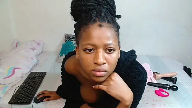 SinfullyForbiddeno7 online show from 09-26-25, 10:36