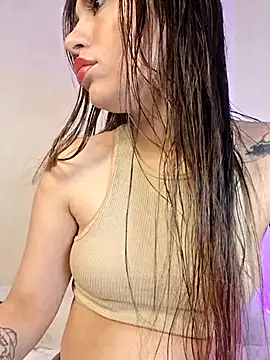 AmaiaSalvatore online show from 12-13-25, 09:42