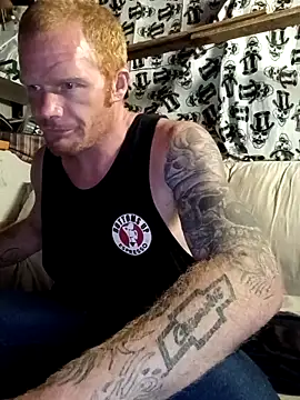 Snapshot of ed31devall chatting on 09-12-25, 10:37 ed31devall online show from 09-12-25, 10:37