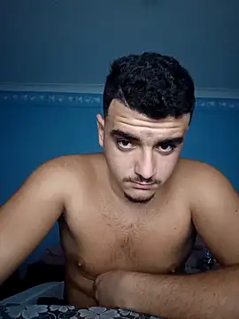 Snapshot of Noname2766 chatting on 11-17-25, 10:59 Noname2766 online show from 11-17-25, 10:59