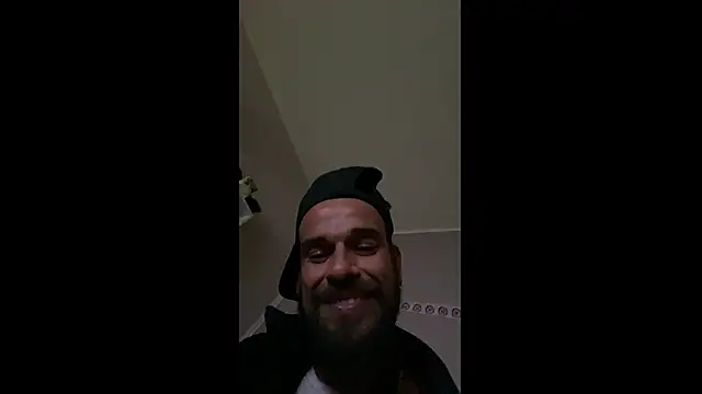 Snapshot of DjDiCKmannOnE chatting on 06-04-26, 02:17 DjDiCKmannOnE online show from 06-04-26, 02:17