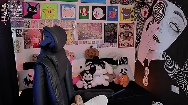 Yuhwan  online show from 10-28-25, 07:38