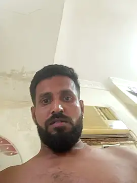 Snapshot of Trade010 chatting on 11-14-25, 04:00 Trade010 online show from 11-14-25, 04:00