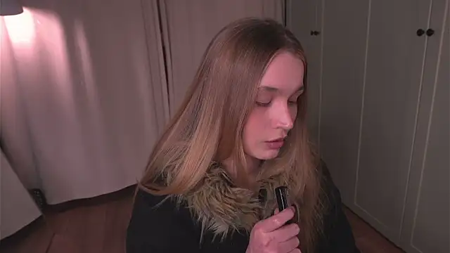 lisa schiele online show from 03-13-26, 08:15