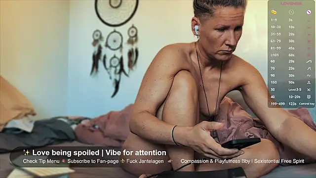 SwingWingWomanSweden online show from 03-31-26, 07:42