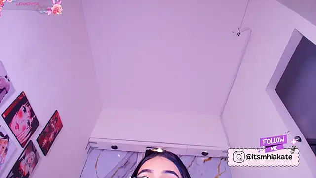 Snapshot of Mhiaa_Sweet chatting on 07-03-26, 12:22 Mhiaa Sweet online show from 07-03-26, 12:22