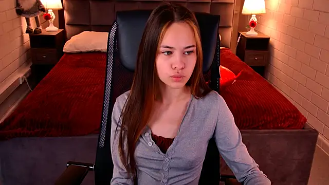 Snapshot of UliaNeer chatting on 02-27-26, 05:07 UliaNeer online show from 02-27-26, 05:07