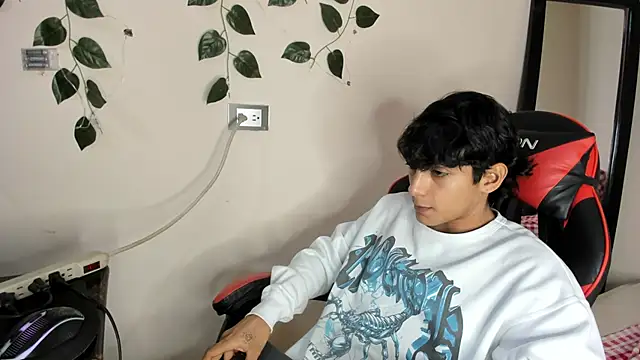 axel rousse2 online show from 11-17-25, 10:48