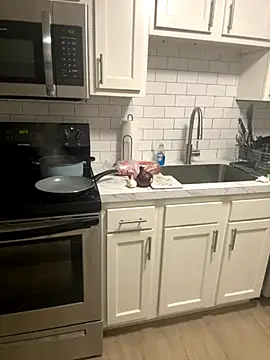 Snapshot of Juicystorm chatting on 10-20-25, 02:23 Juicystorm online show from 10-20-25, 02:23