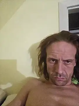 Snapshot of Danny19867 chatting on 10-09-25, 02:31 Danny19867 online show from 10-09-25, 02:31