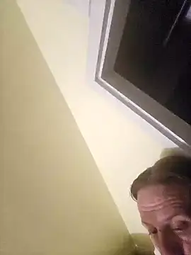 Snapshot of Danny19867 chatting on 10-17-25, 03:31 Danny19867 online show from 10-17-25, 03:31