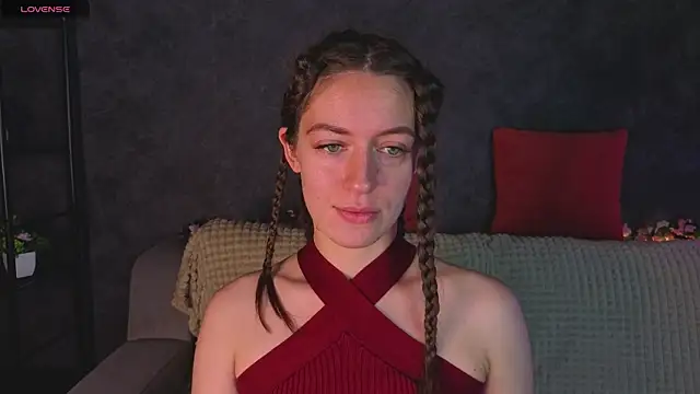Snapshot of Agnes_Wells chatting on 06-02-26, 01:07 Agnes Wells online show from 06-02-26, 01:07