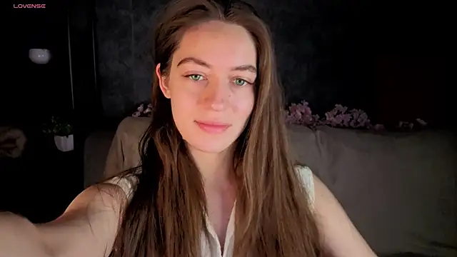 Snapshot of Agnes_Wells chatting on 06-29-26, 01:12 Agnes Wells online show from 06-29-26, 01:12