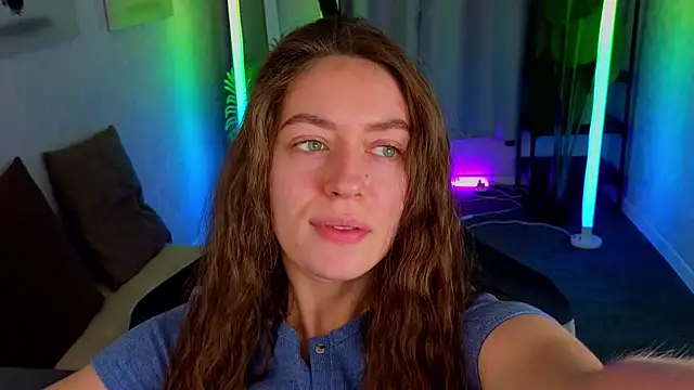 Snapshot of Agnes_Wells chatting on 07-27-26, 01:34 Agnes Wells online show from 07-27-26, 01:34