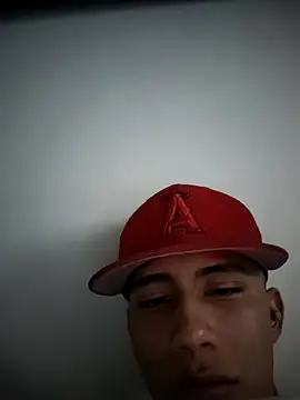 Snapshot of Davig4 chatting on 10-02-25, 10:28 Davig4 online show from 10-02-25, 10:28