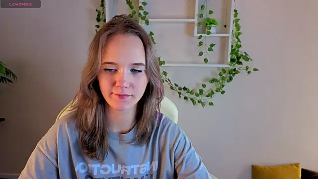 Casey Sweeet online show from 11-26-25, 09:54