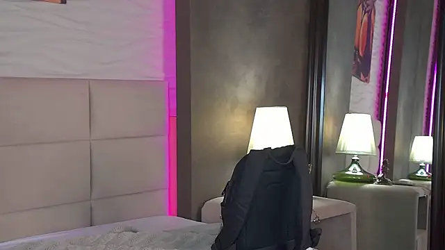 AriWild online show from 09-21-25, 04:14