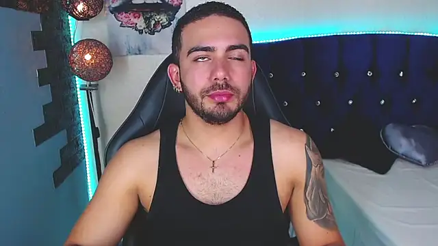 adamhairy online show from 05-18-26, 07:52
