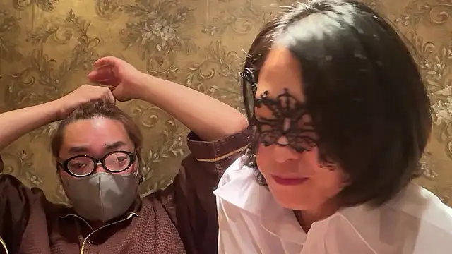 21yuri27 online show from 10-30-25, 02:07