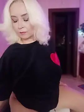 SquirtMilf00 online show from 03-16-26, 05:44