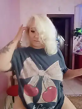 SquirtMilf00 online show from 07-15-26, 05:02