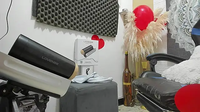 Snapshot of nextboywell1 chatting on 02-14-26, 09:00 nextboywell1 online show from 02-14-26, 09:00