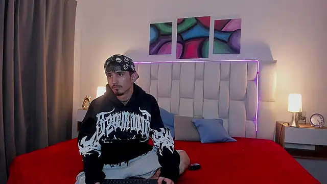 nextboywell1 online show from 05-19-26, 03:13
