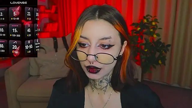 Snapshot of Mistress__Marcelline chatting on 04-21-26, 01:42 Mistress Marcelline online show from 04-21-26, 01:42